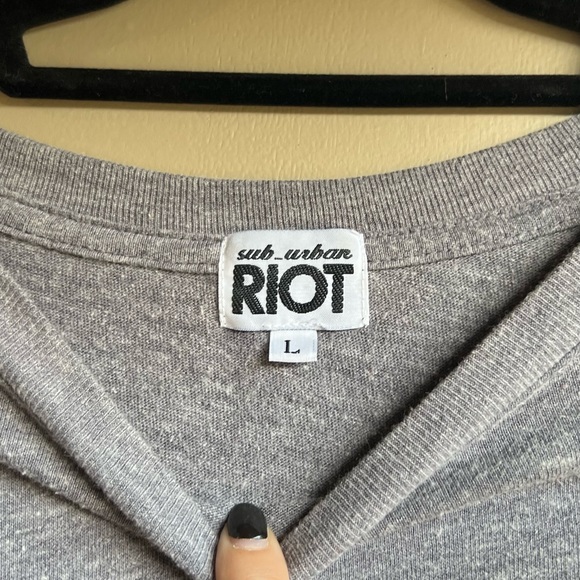 Graphic T-Shirt - Picture 5 of 5